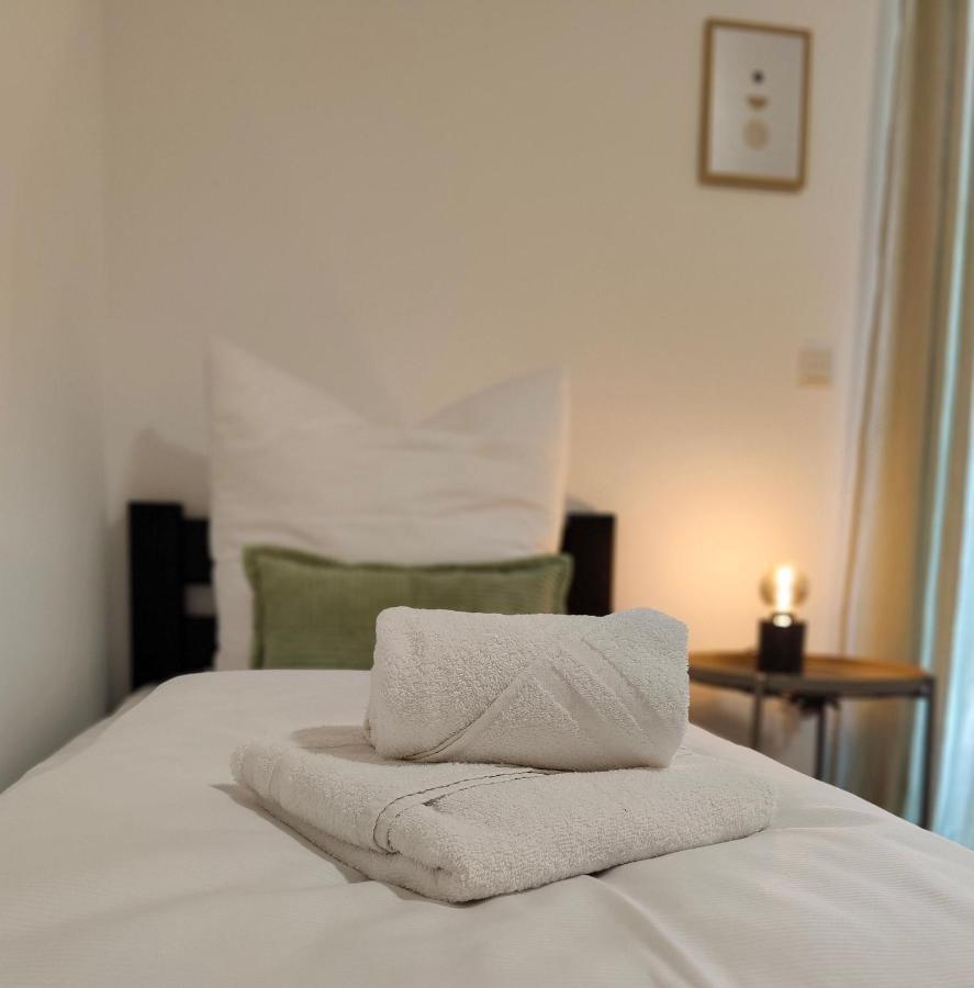 Hygge Home - Mit Garten Und Stellplatz Fuer Feriengaeste-, Monteure / Netflix / 10 Min. Zur Sinsheim Therme Und Zur Autobahn Zewnętrze zdjęcie