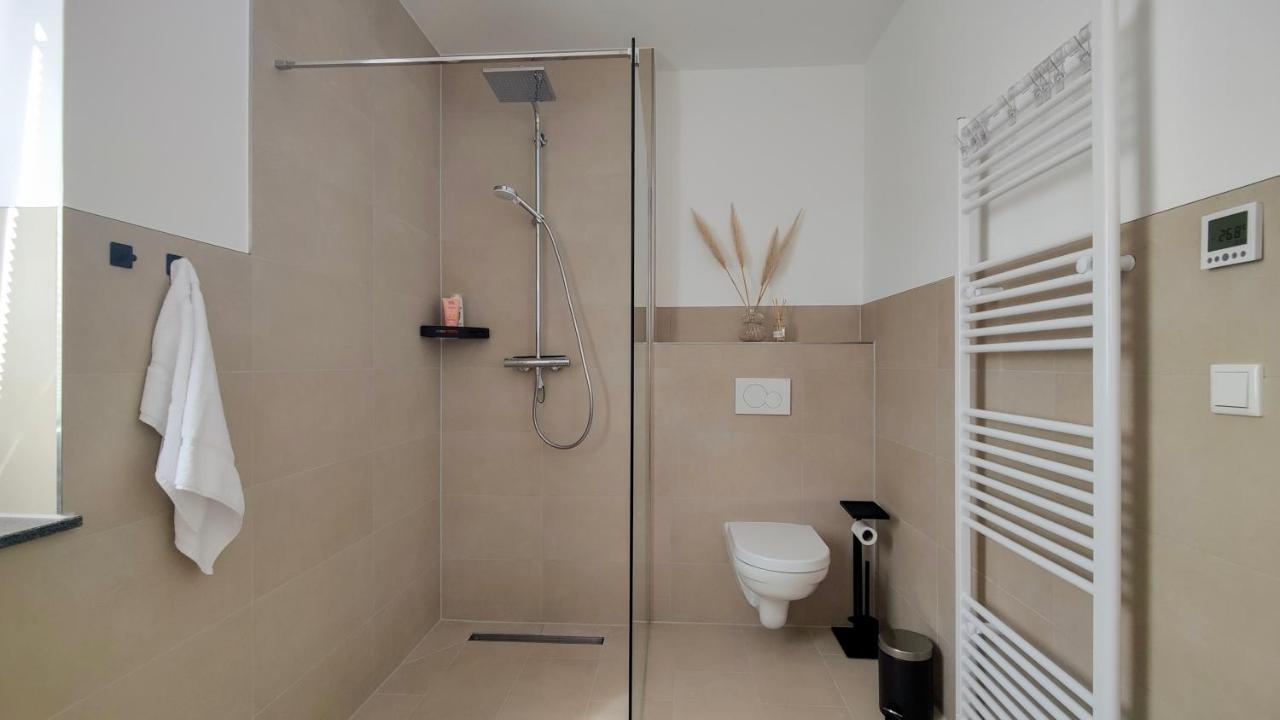 Hygge Home - Mit Garten Und Stellplatz Fuer Feriengaeste-, Monteure / Netflix / 10 Min. Zur Sinsheim Therme Und Zur Autobahn Zewnętrze zdjęcie